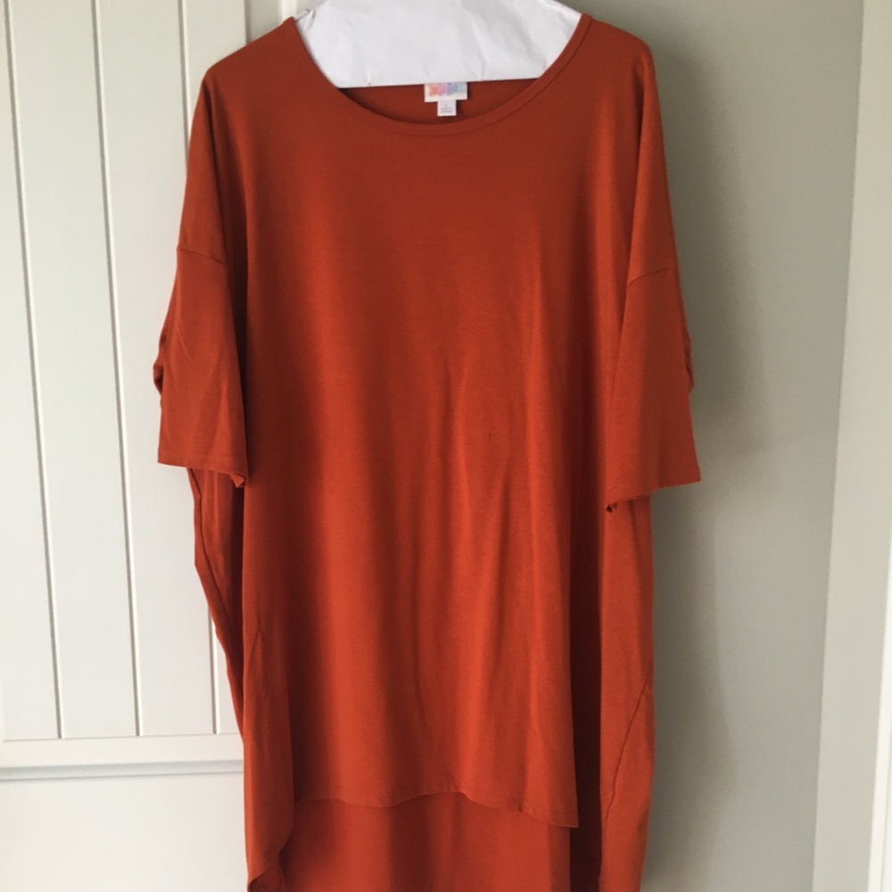 Lularoe women’s top.